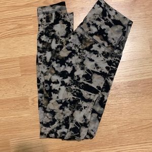 Tie dye lululemon wunder train leggings